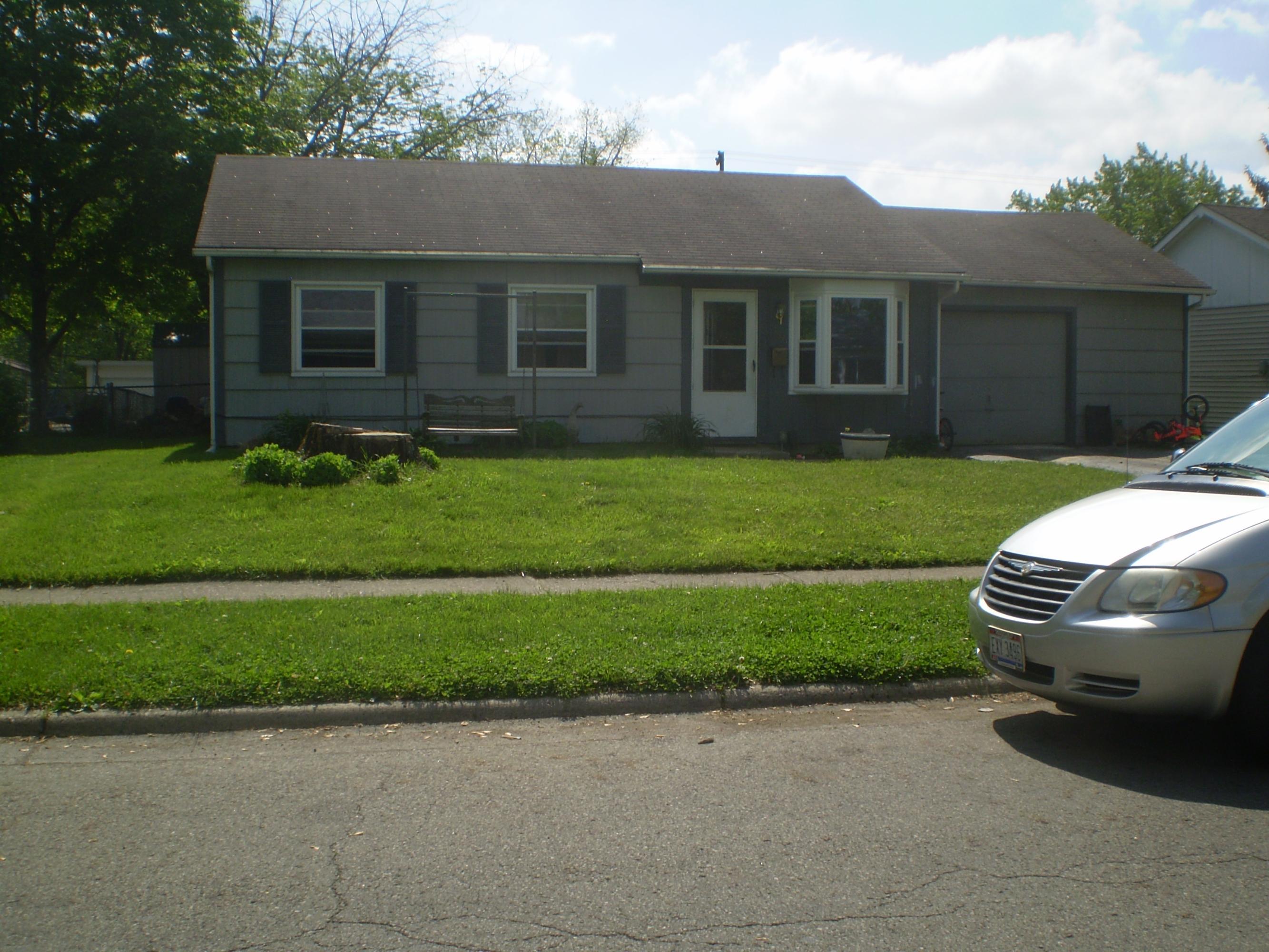 366 Lombard Road Columbus, OH 43228 - Photo 1 of 3 Gallery Image 1