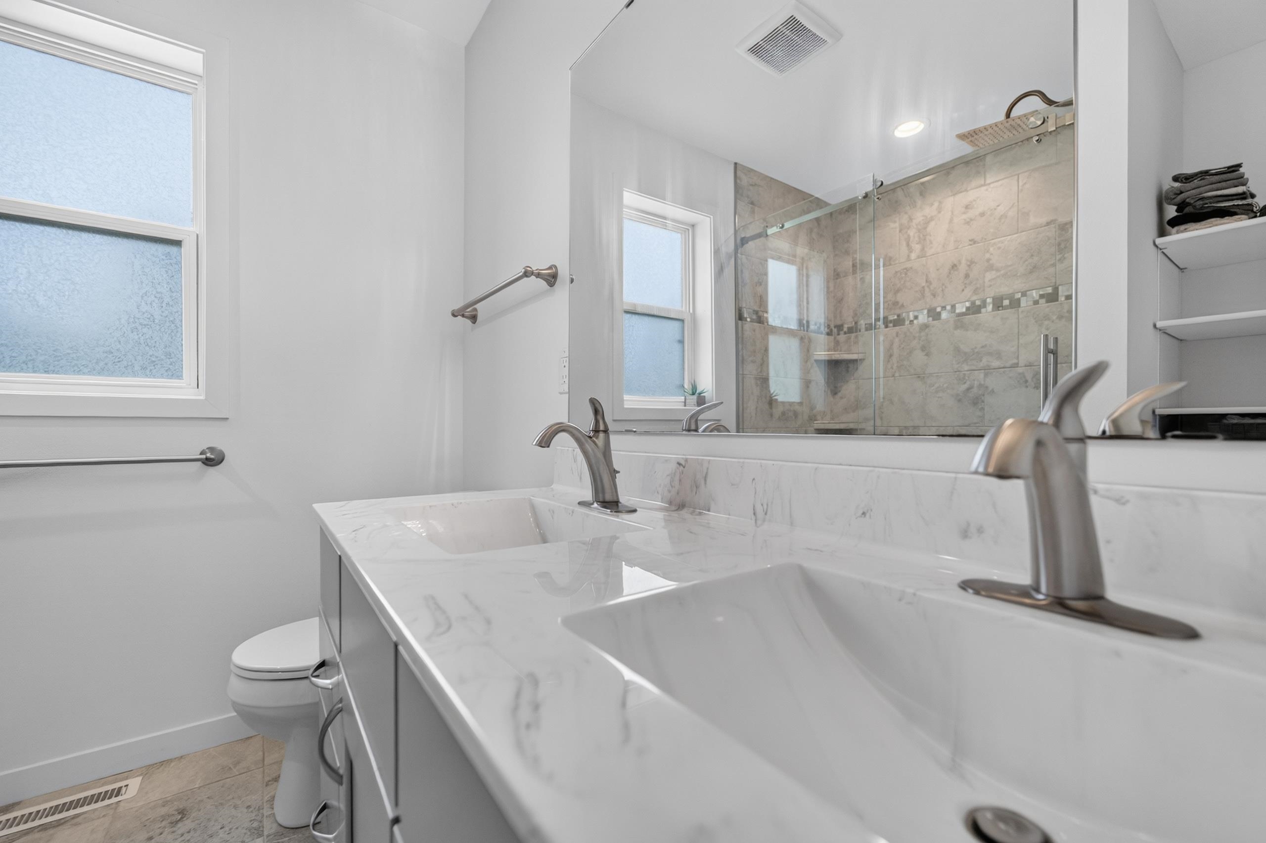 716 Holy Cross Way Madison, WI 53704 - Photo 22 of 35 Gallery Image 22
