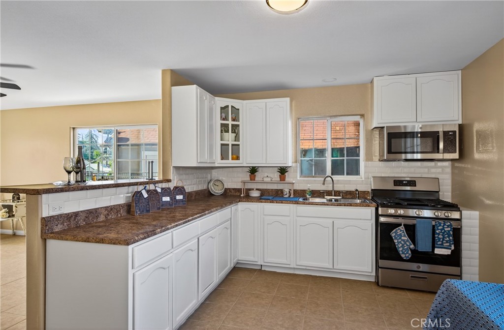 299 North 3rd Street Banning, CA 92220 - Photo 10 of 21 Kitchen 2