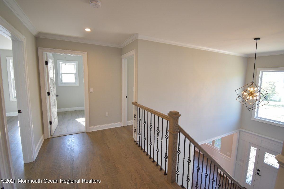 31 Lupine Way Clark, NJ 07066 - Photo 15 of 40 DSC_0330