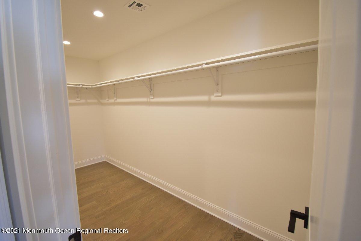 31 Lupine Way Clark, NJ 07066 - Photo 22 of 40 DSC_0310