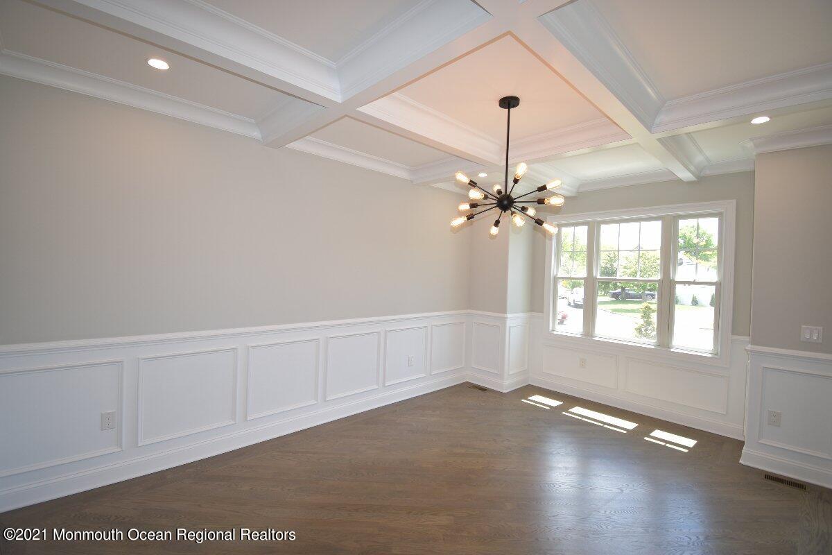 31 Lupine Way Clark, NJ 07066 - Photo 10 of 40 DSC_0453