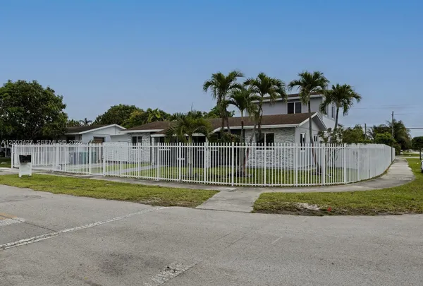 $639,999 | 30365 Southwest 152nd Court, Homestead, FL 33033