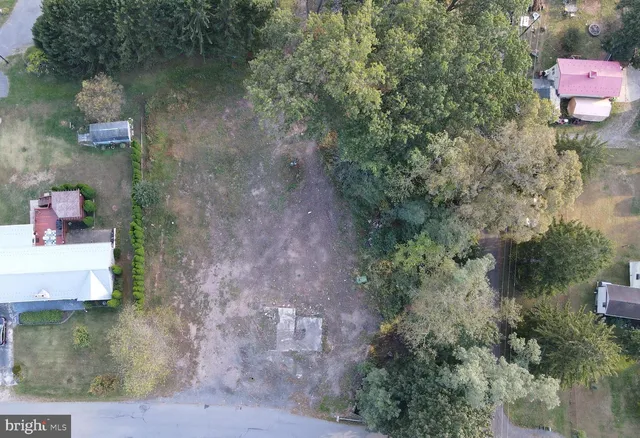 a view of a outdoor space