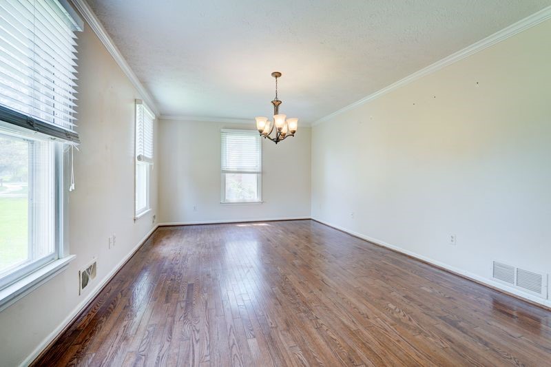 44 Latchmere Drive Victor, NY 14564 - Photo 8 of 50 LARGE FORMAL LIVING ROOM OFF THE ENTRY FOYER.