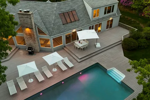 $4,100,000 | 5 Ely Brook To Hands Creek Road, East Hampton, NY 11937