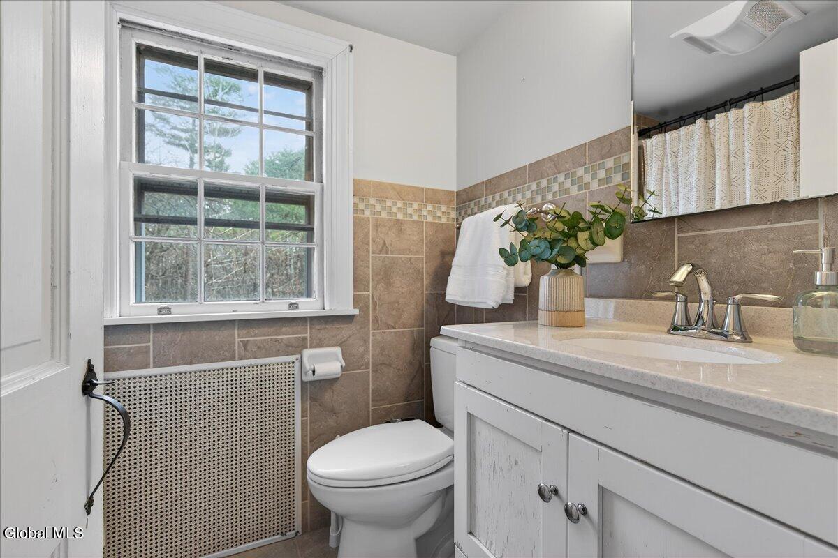 32 Slingerland Street Bethlehem, NY 12159 - Photo 50 of 70 24-32 SLINGERLANDS-30