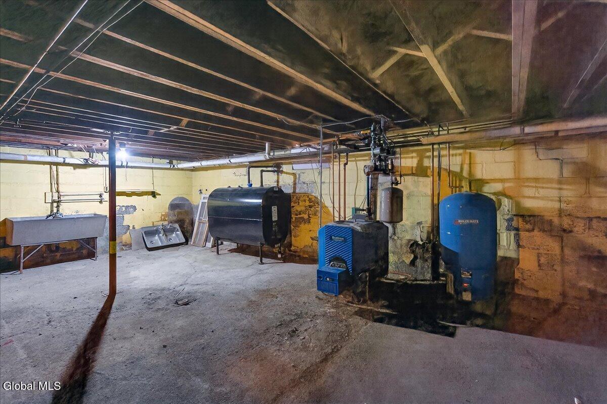 32 Slingerland Street Bethlehem, NY 12159 - Photo 55 of 70 28-32 SLINGERLANDS-34