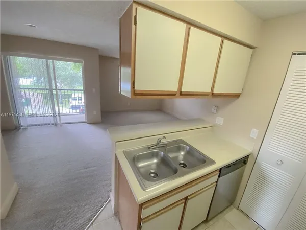 $1,450 | 1259 Southwest 46th Avenue, Unit 1914, Pompano Beach, FL 33069