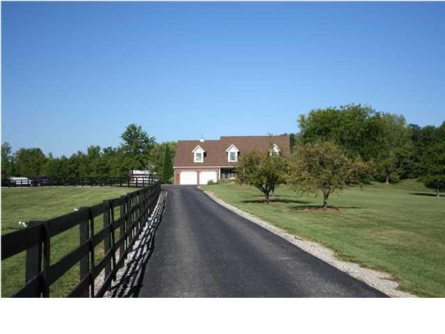 5433 Schneider Road Newburgh, IN 47630 - Photo 7 of 30 Gallery Image 7