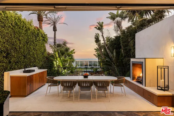 a view of outdoor space with garden view