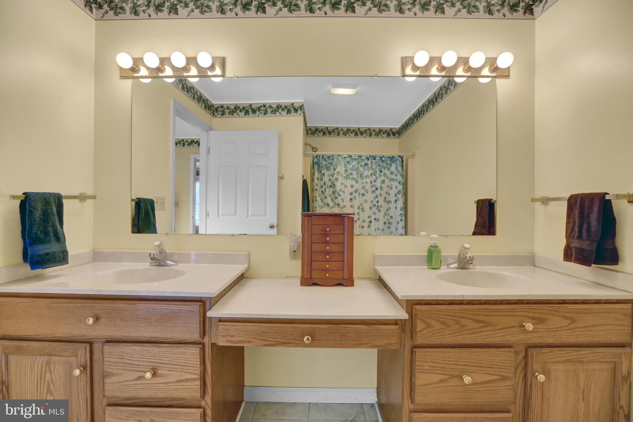 302 Clark Road Hershey, PA 17033 - Photo 13 of 33