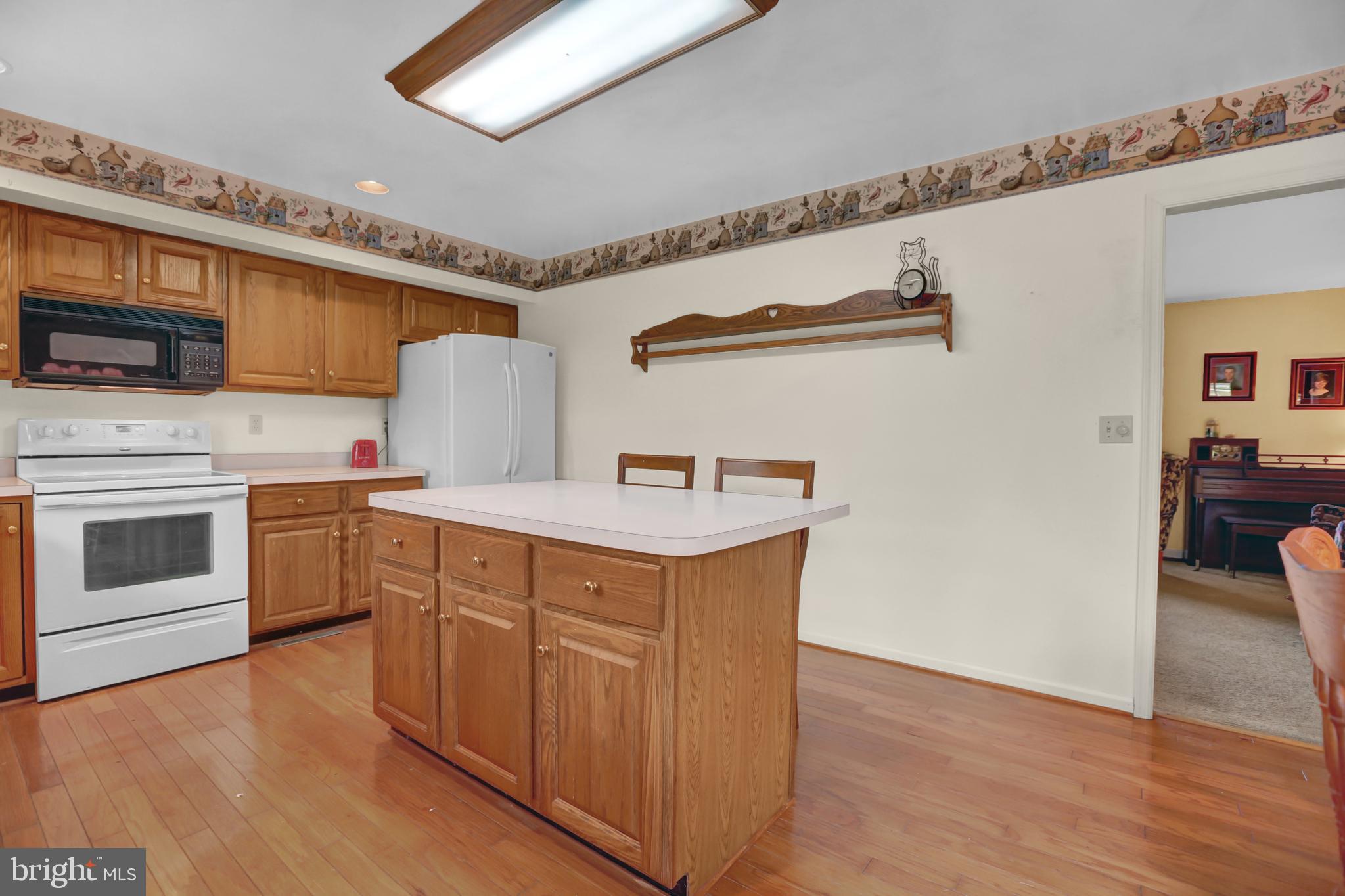 302 Clark Road Hershey, PA 17033 - Photo 8 of 33