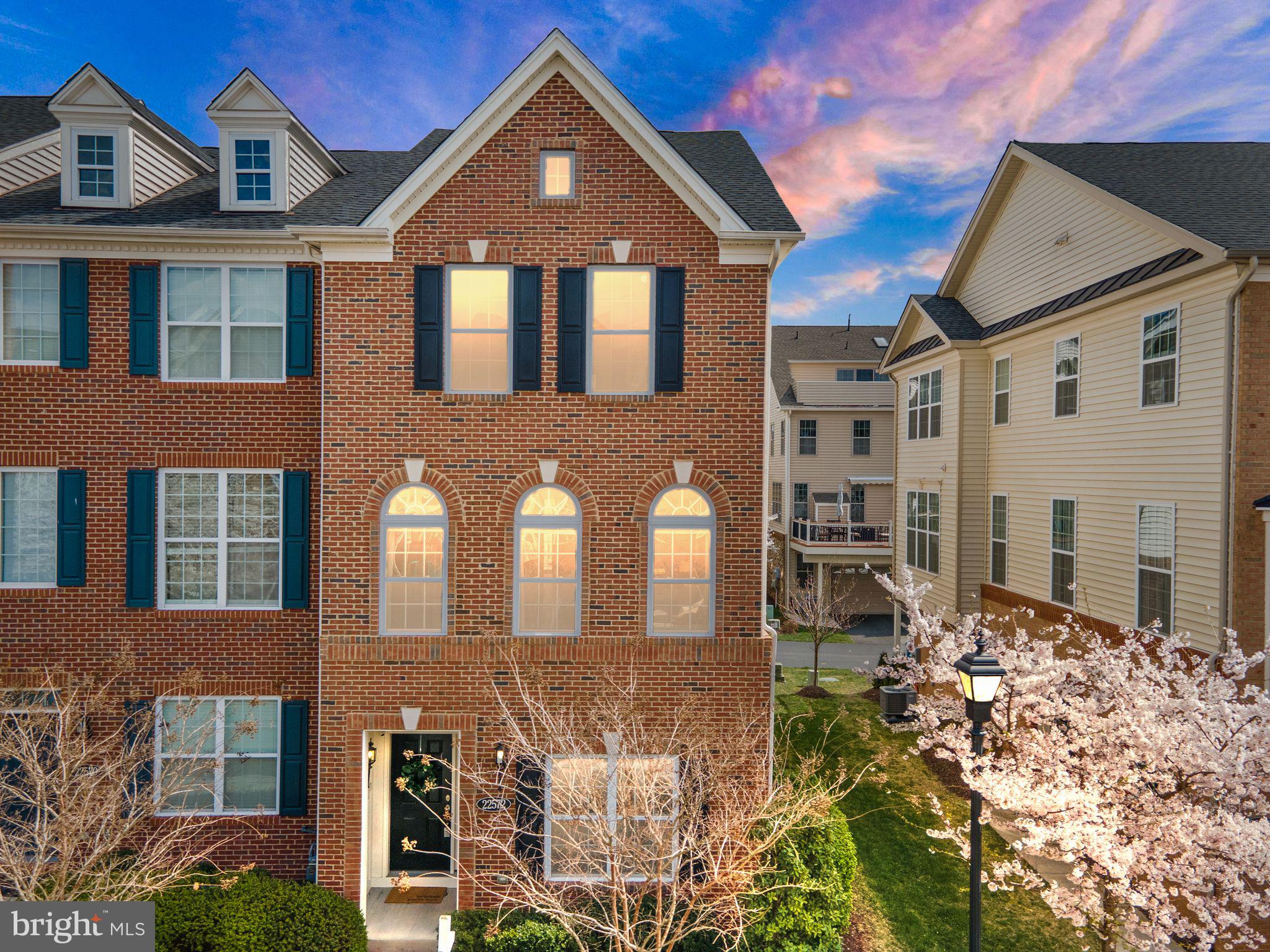 22572 Ocean Cliff Square Ashburn, VA 20148 - Photo 1 of 48