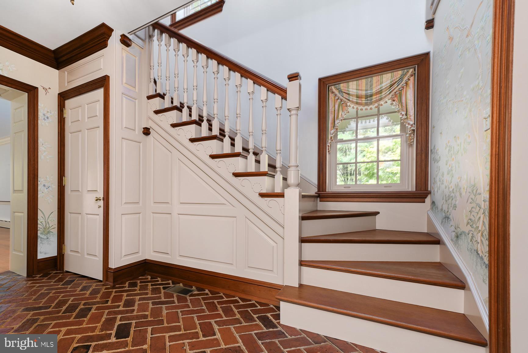 1255 Hollow Road Chester Springs, PA 19425 - Photo 21 of 41 Custom Millwork