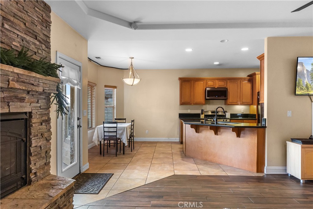 26820 Stirrup Way Tehachapi, CA 93561 - Photo 12 of 47