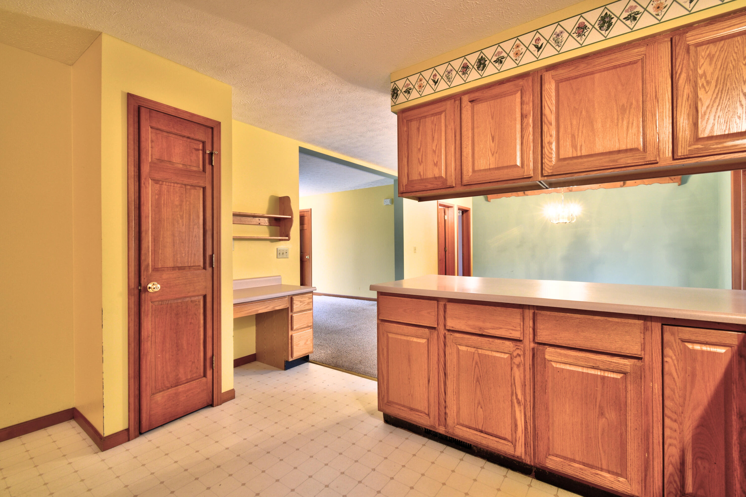 7585 Tree Top Lane Pigeon, MI 48755 - Photo 16 of 105 kt 3