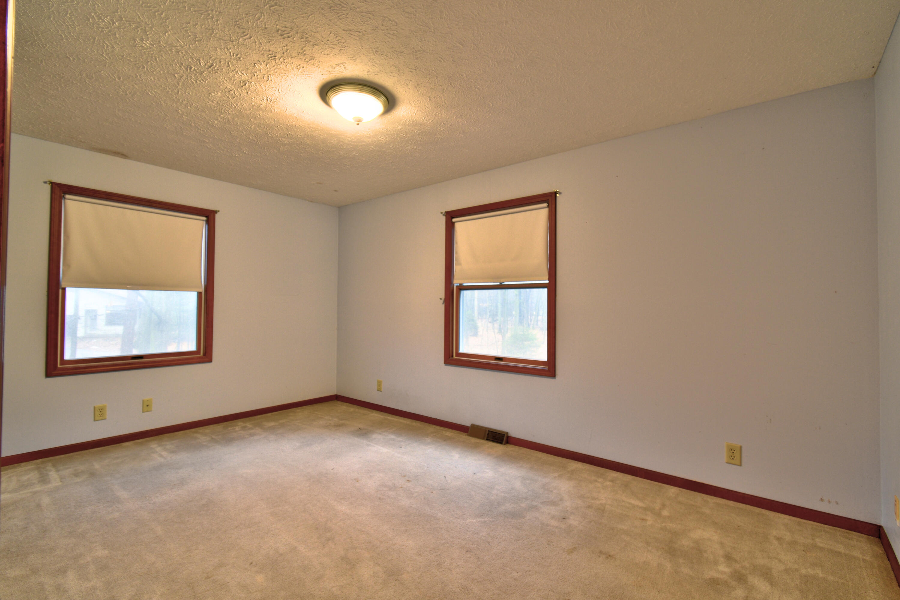 7585 Tree Top Lane Pigeon, MI 48755 - Photo 48 of 105 bed 2 6