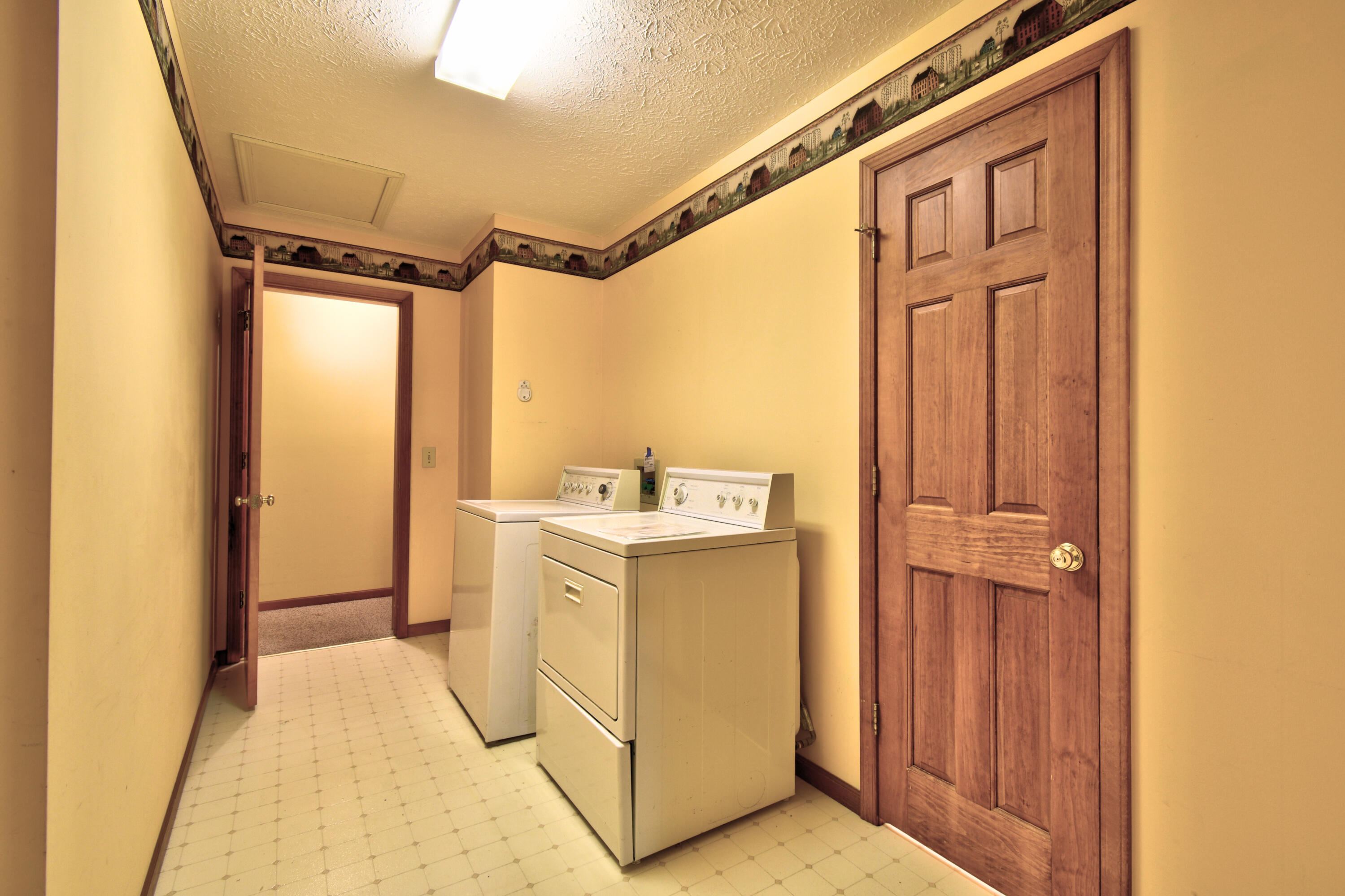 7585 Tree Top Lane Pigeon, MI 48755 - Photo 61 of 105 la 2