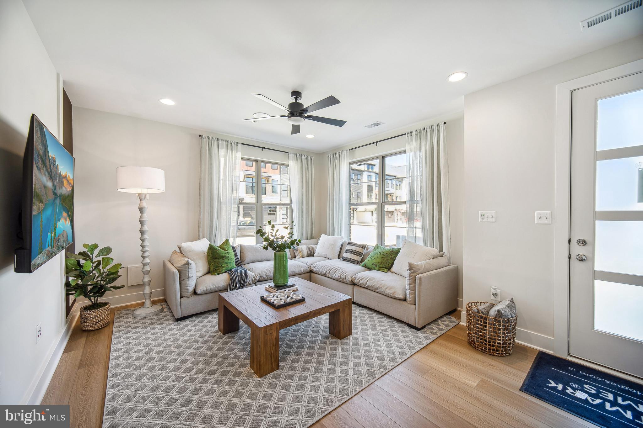 3304 Streamlet Lane Laurel, MD 20724 - Photo 4 of 37