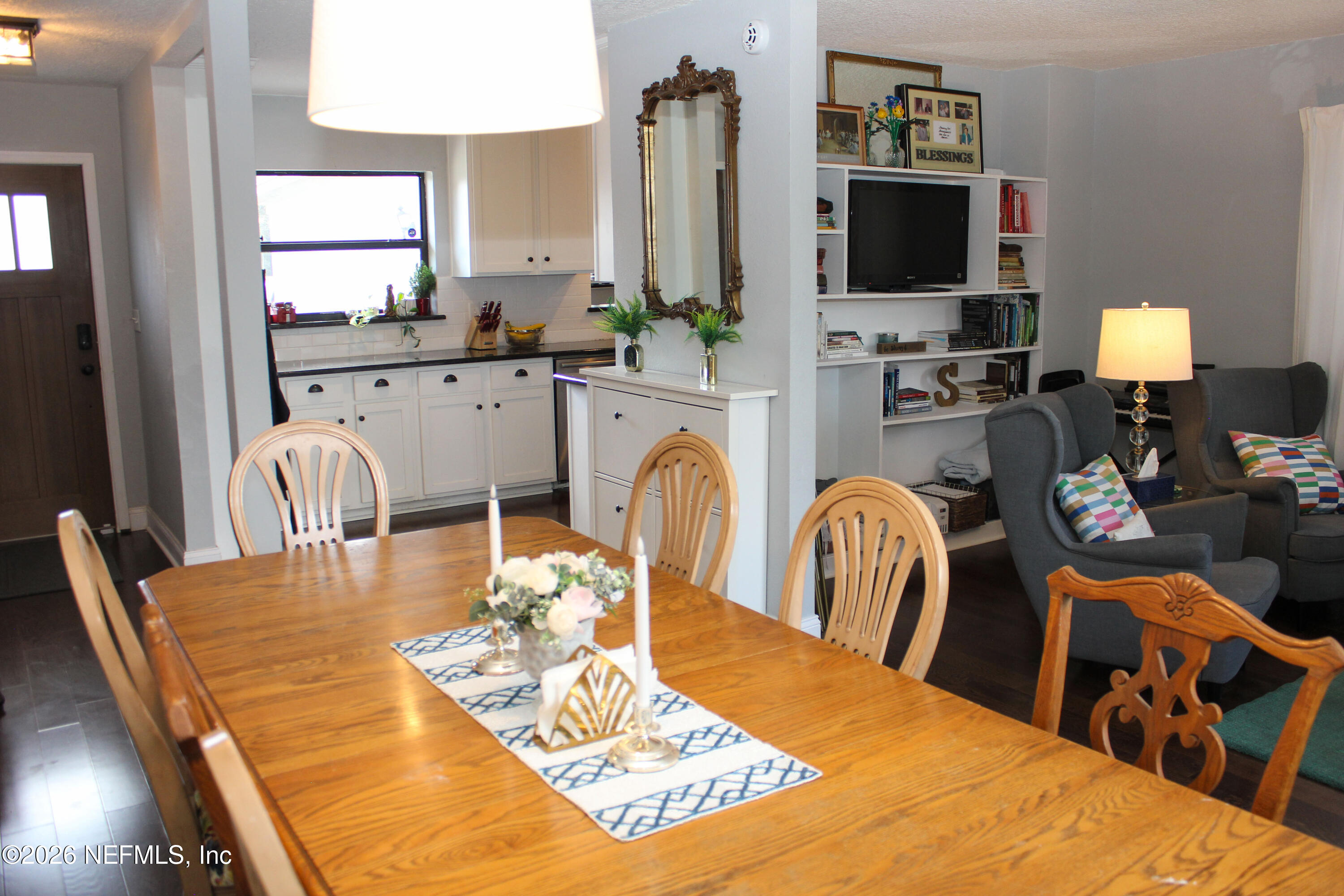 3637 Pizarro Road Jacksonville, FL 32217 - Photo 14 of 30 Dining to Kitchen