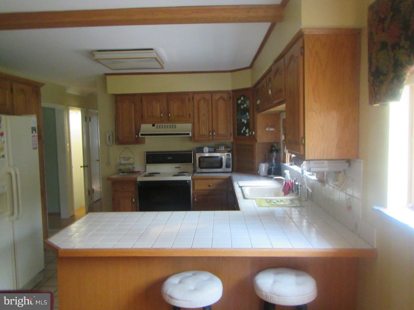 2036 Pine Road Huntingdon Valley, PA 19006 - Photo 3 of 11 Gallery Image 3
