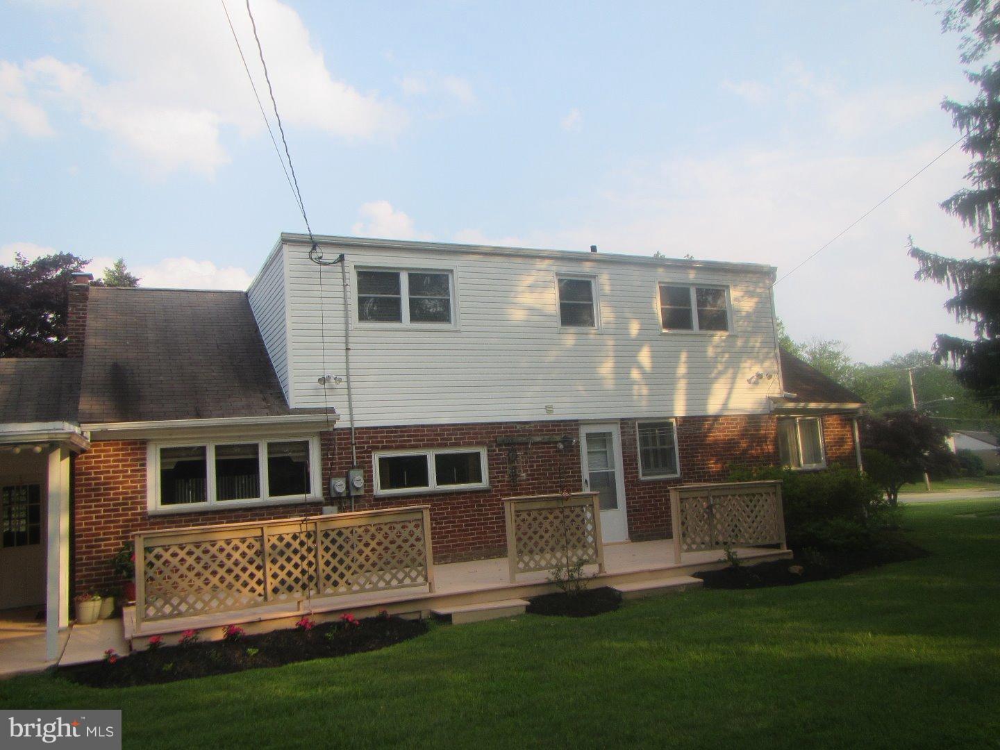 2036 Pine Road Huntingdon Valley, PA 19006 - Photo 9 of 11 Gallery Image 9