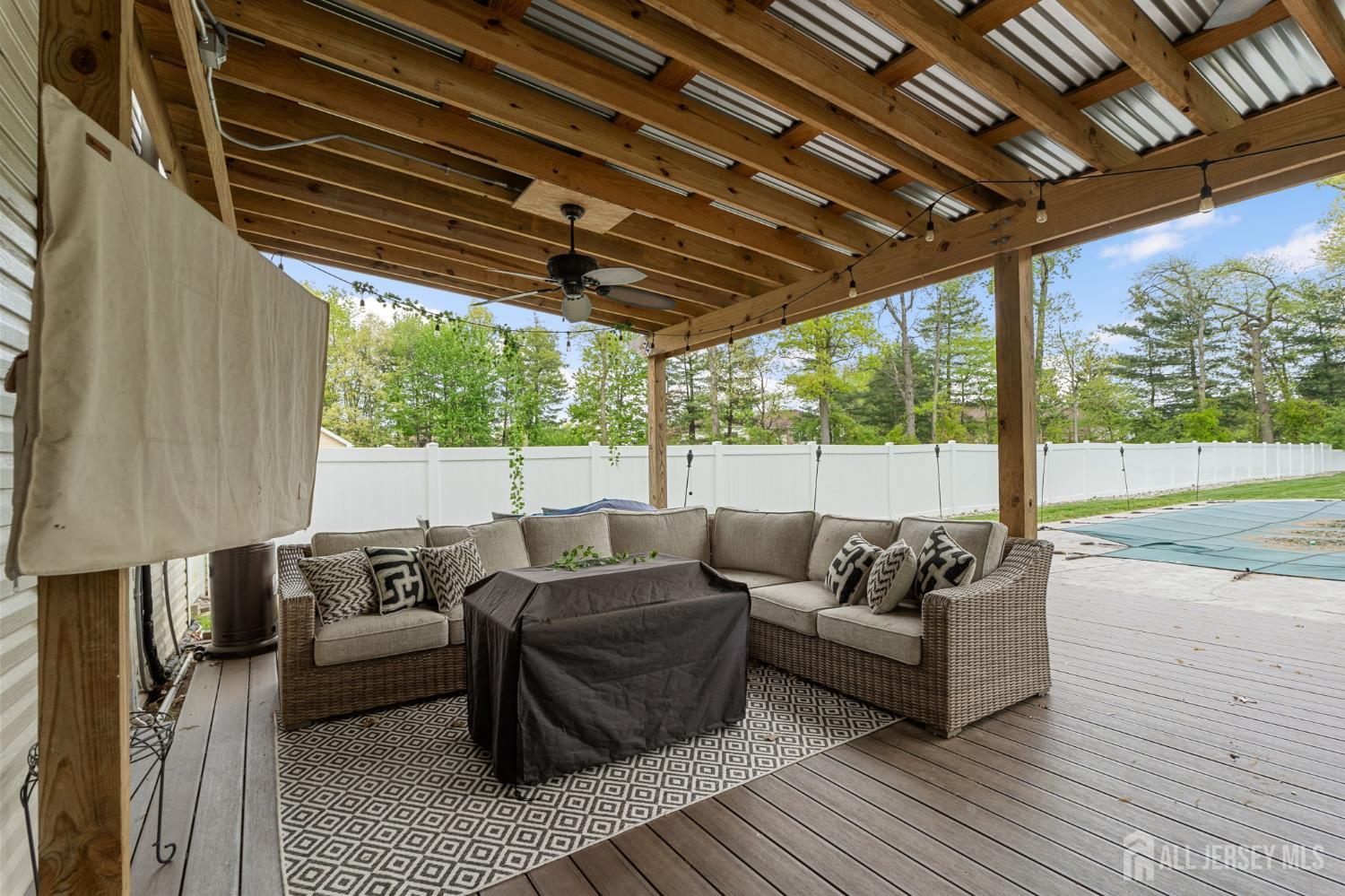 695 Spruce Road North Brunswick, NJ 08902 - Photo 49 of 63