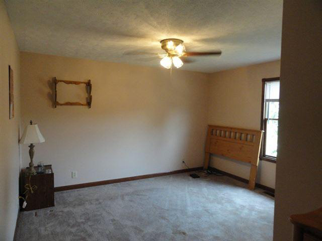 3349 East Randy Lane Salem, IN 47167 - Photo 4 of 9 Gallery Image 4