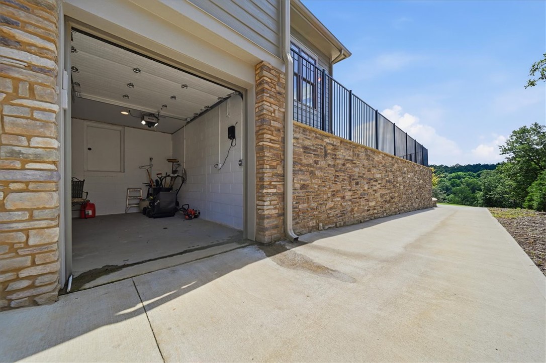 201 Harbor Drive Seneca, SC 29672 - Photo 35 of 50