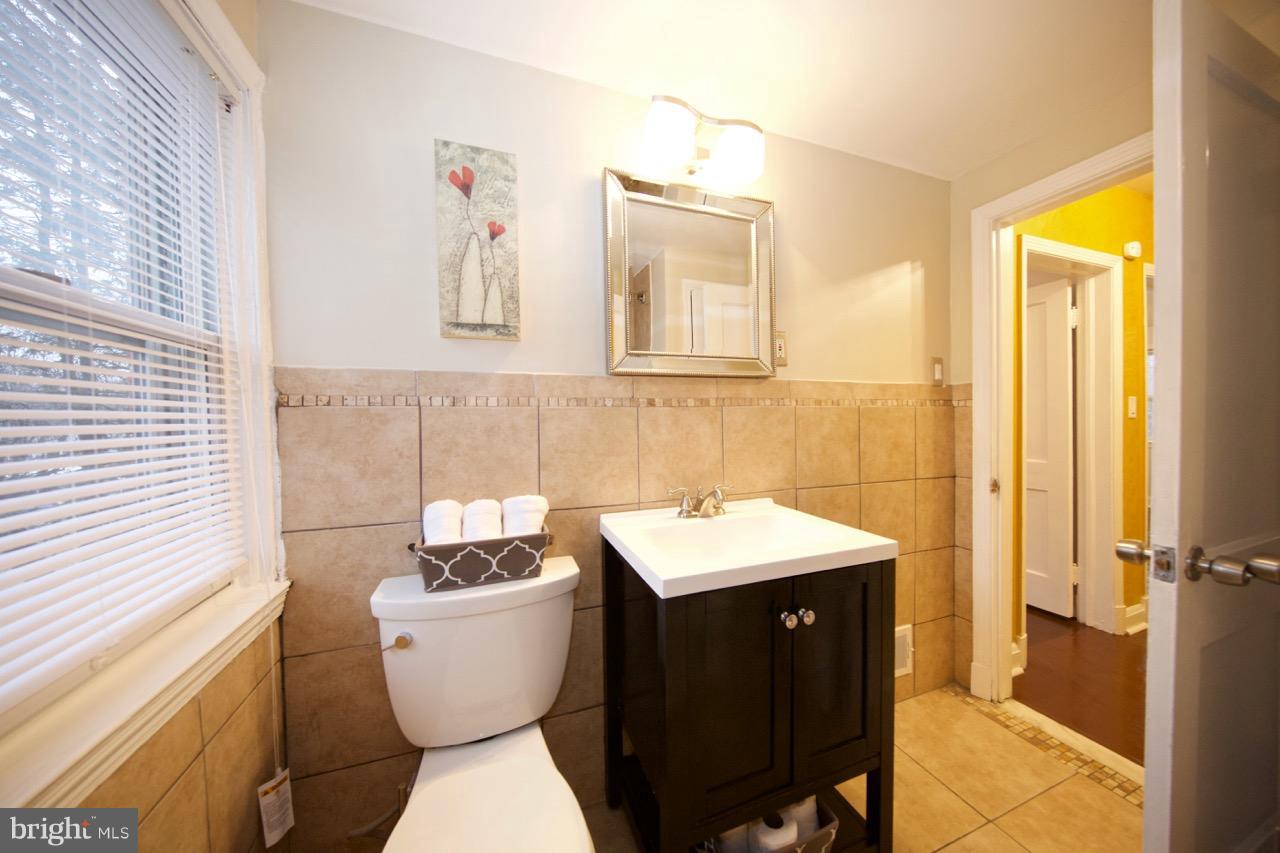 6217 Leith Walk Baltimore, MD 21239 - Photo 14 of 30 Bath