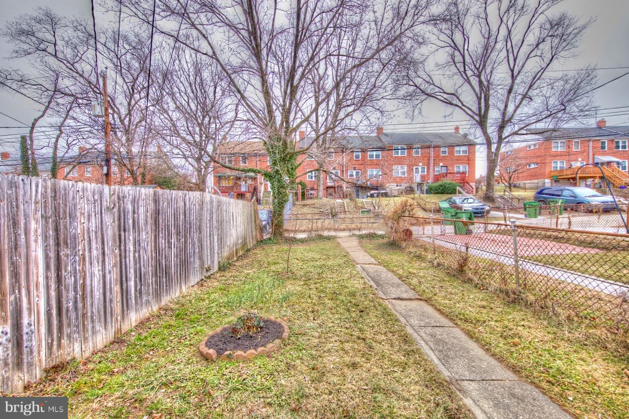 6217 Leith Walk Baltimore, MD 21239 - Photo 28 of 30 Exterior (Rear)