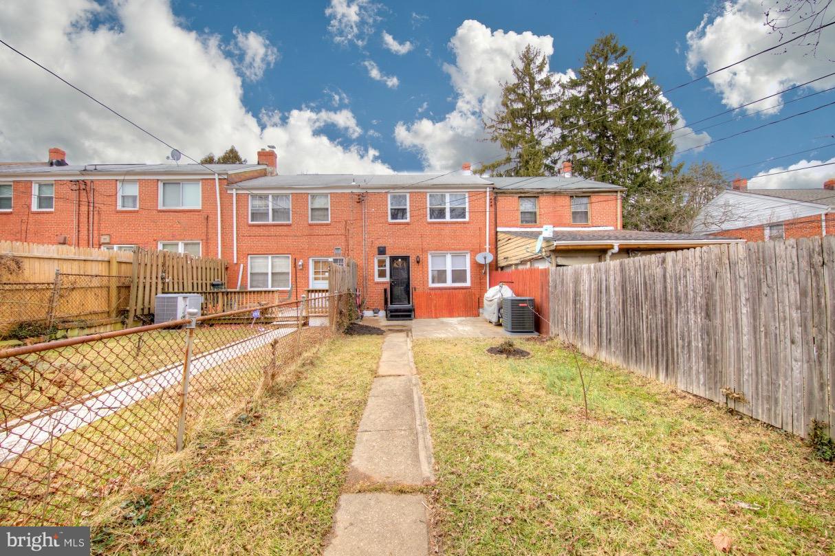 6217 Leith Walk Baltimore, MD 21239 - Photo 29 of 30 Exterior (Rear)