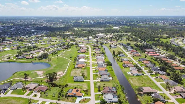 $349,500 | 104 Mark Twain Lane, Rotonda West, FL 33947