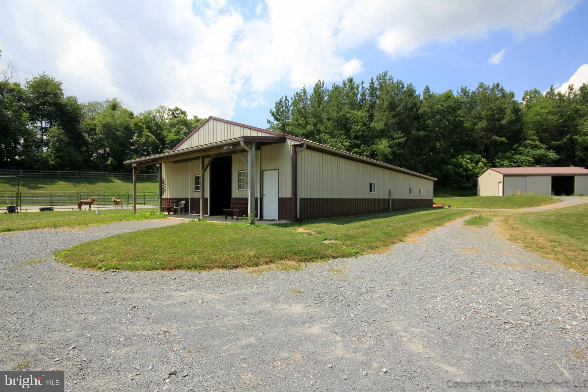 10400 Moxley Road Damascus, MD 20872 - Photo 22 of 30 Exterior (General)