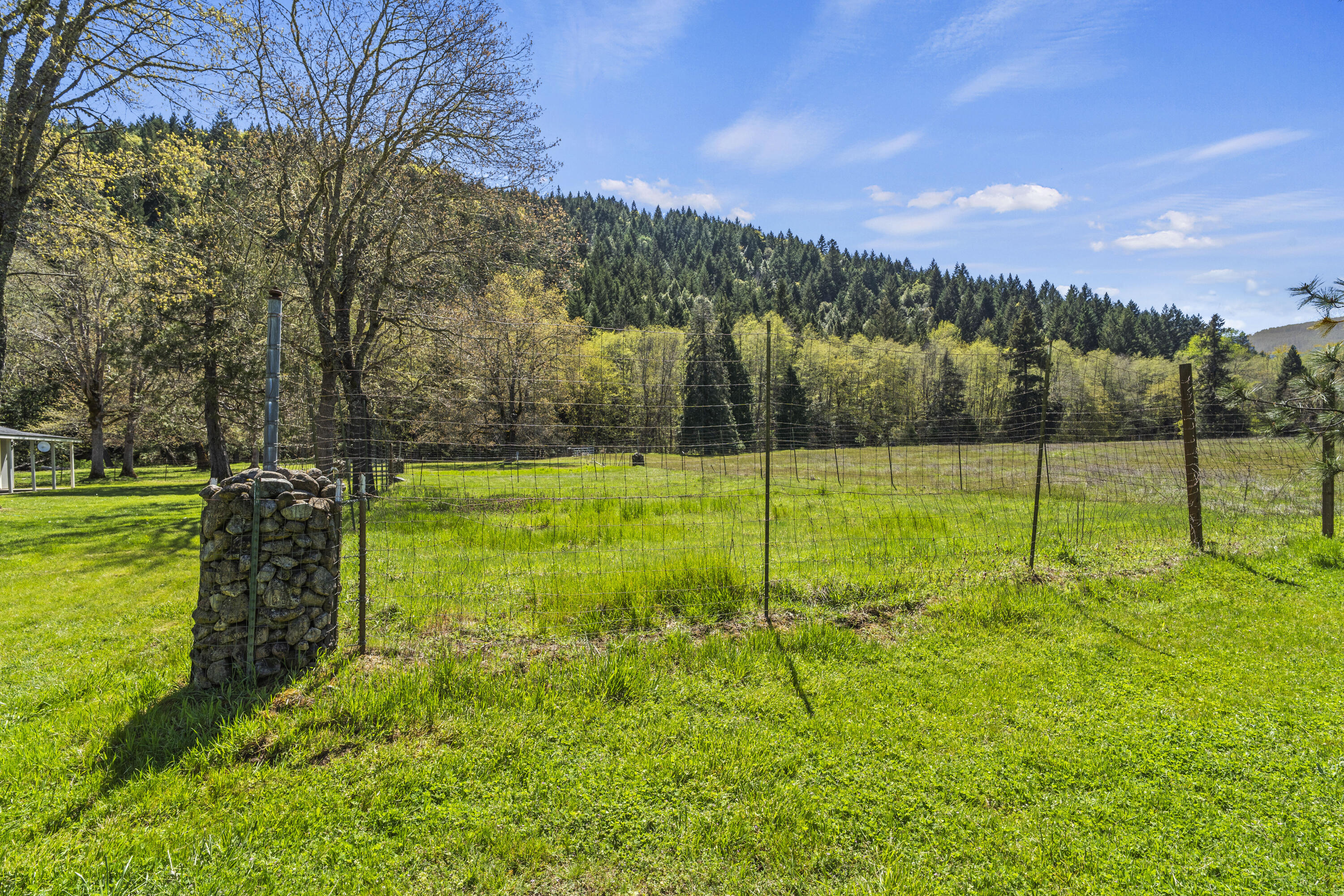 2800 Cedar Flat Road Williams, OR 97544 - Photo 33 of 48 2800 Cedar Flat Road- 37