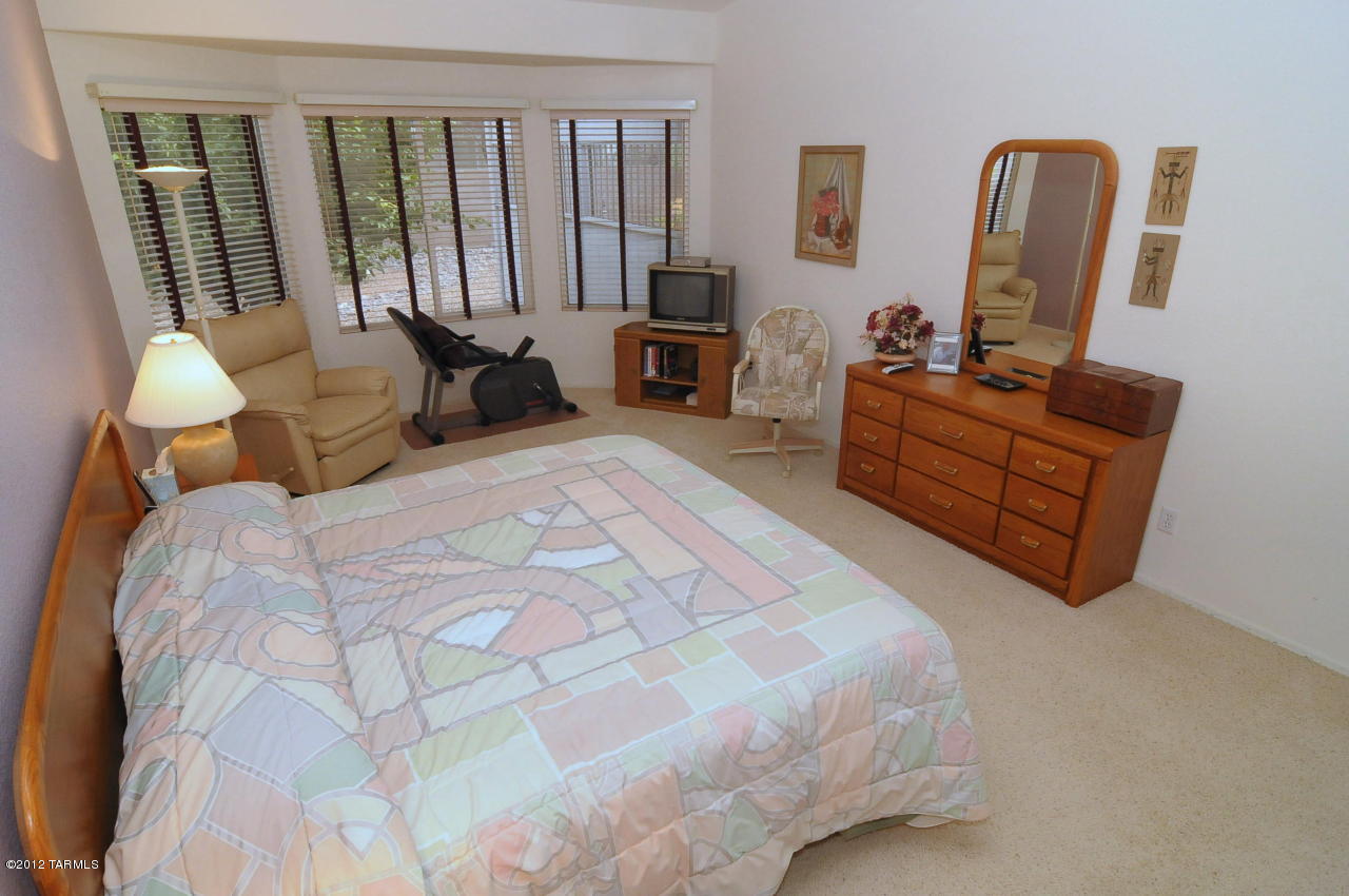 7823 West Palladin Road Tucson, AZ 85743 - Photo 11 of 20 Gallery Image 11
