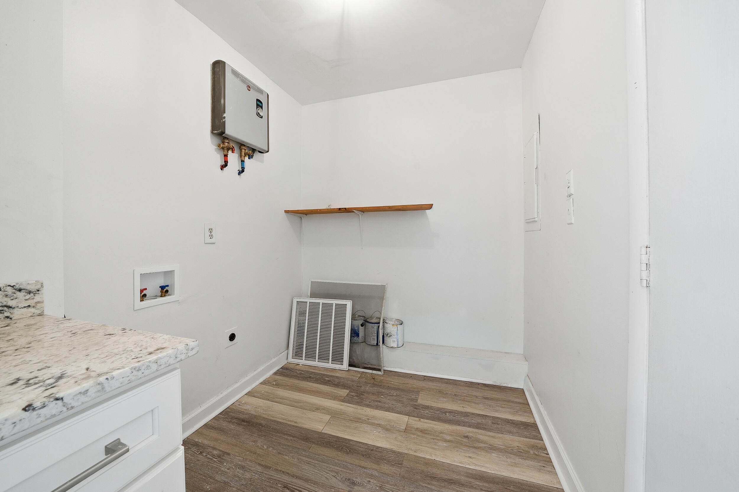 203 Weber Road, Unit B Summerville, SC 29483 - Photo 12 of 24 dsc08539