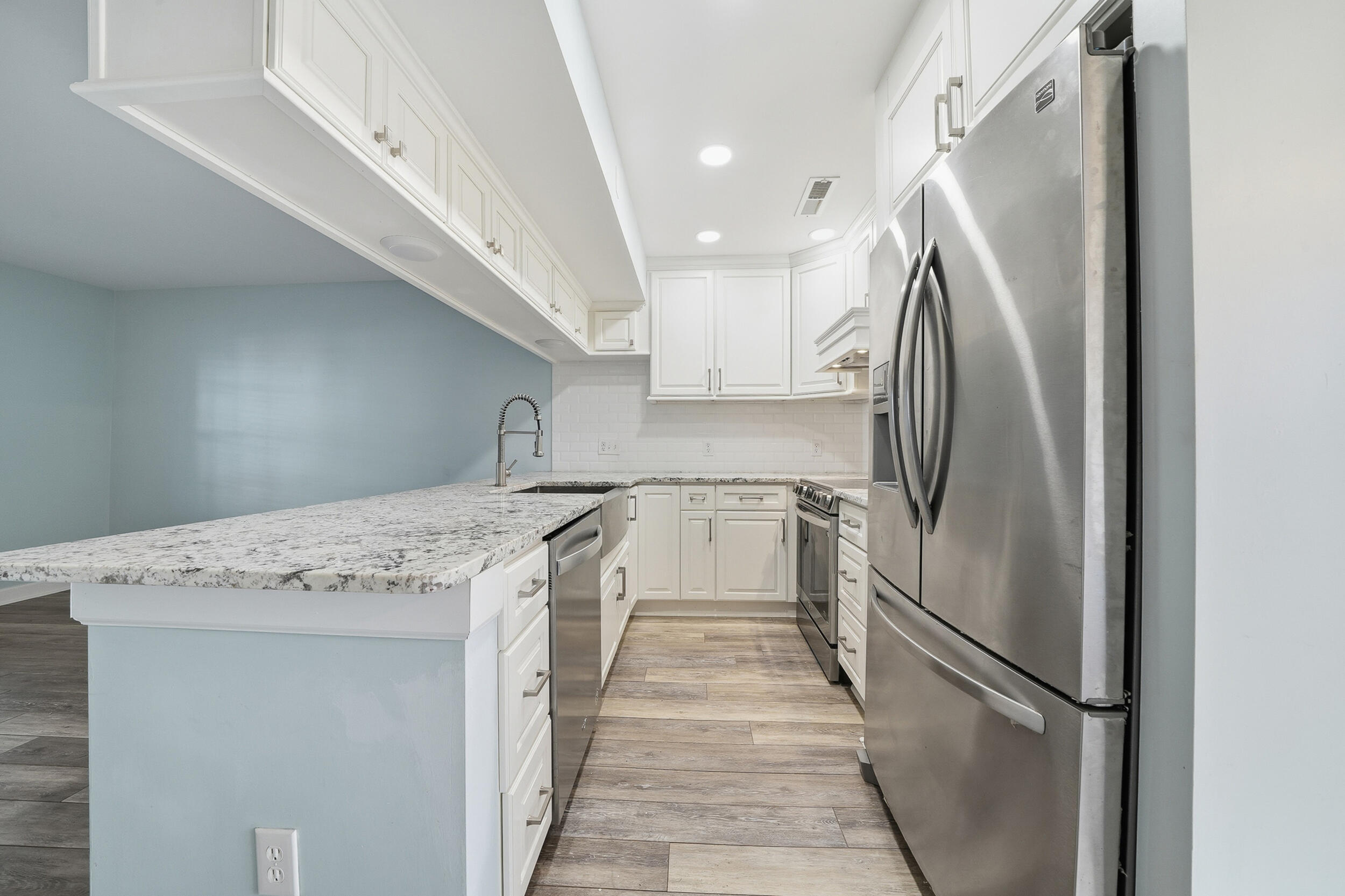 203 Weber Road, Unit B Summerville, SC 29483 - Photo 8 of 24 dsc08524