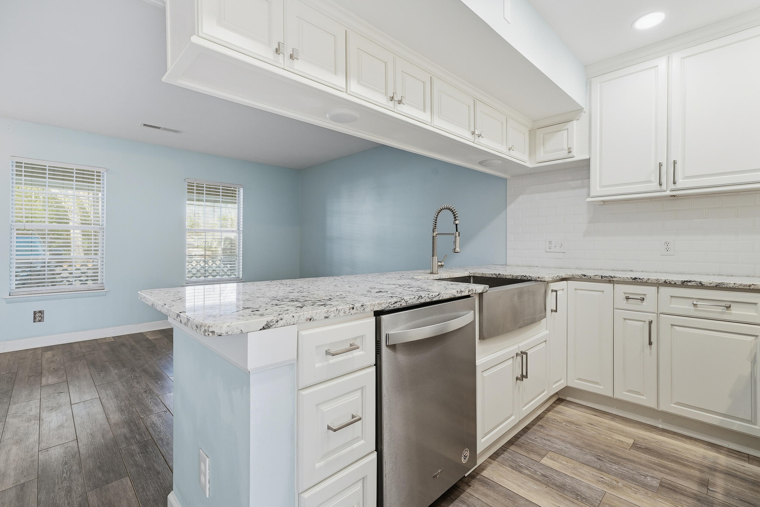 203 Weber Road, Unit B Summerville, SC 29483 - Photo 9 of 24 dsc08527