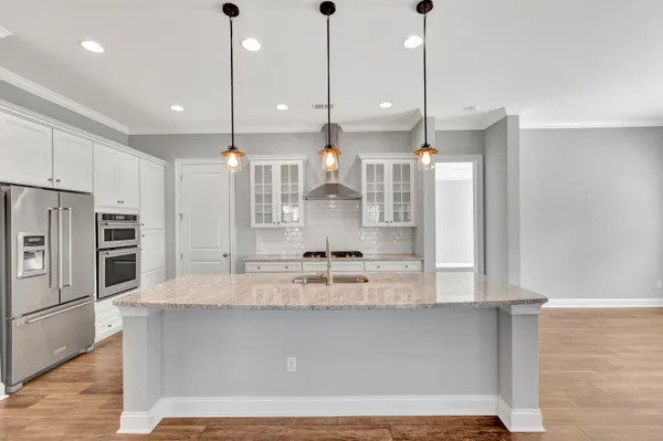 $1,000,000 | 3663 Spindrift Drive, Mount Pleasant, SC 29466