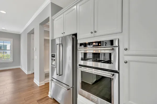 $1,000,000 | 3663 Spindrift Drive, Mount Pleasant, SC 29466