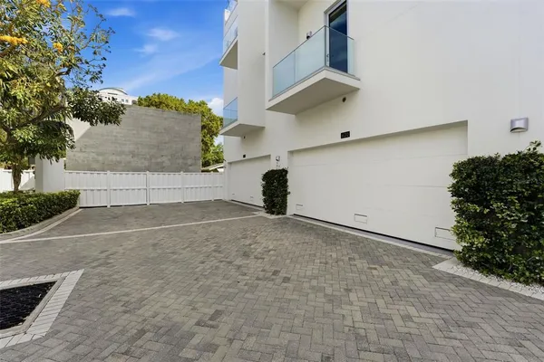 $1,495,000 | 620 Rawls Avenue, Sarasota, FL 34236