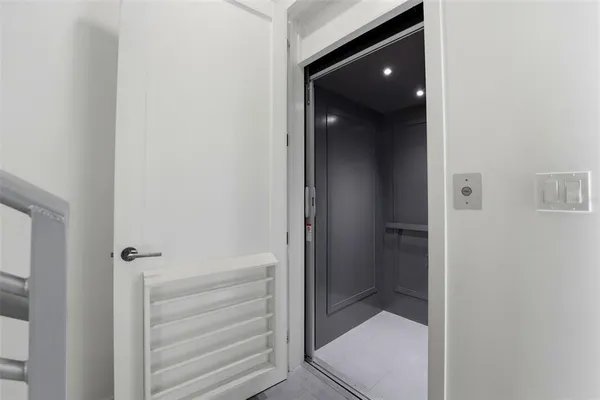 $1,495,000 | 620 Rawls Avenue, Sarasota, FL 34236