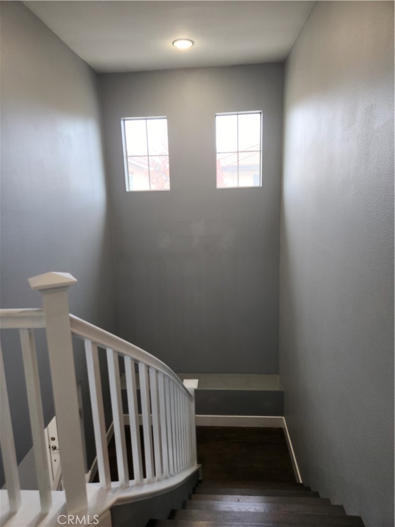 4540 Springleaf Lane Riverside, CA 92505 - Photo 17 of 32 a view of entryway with window