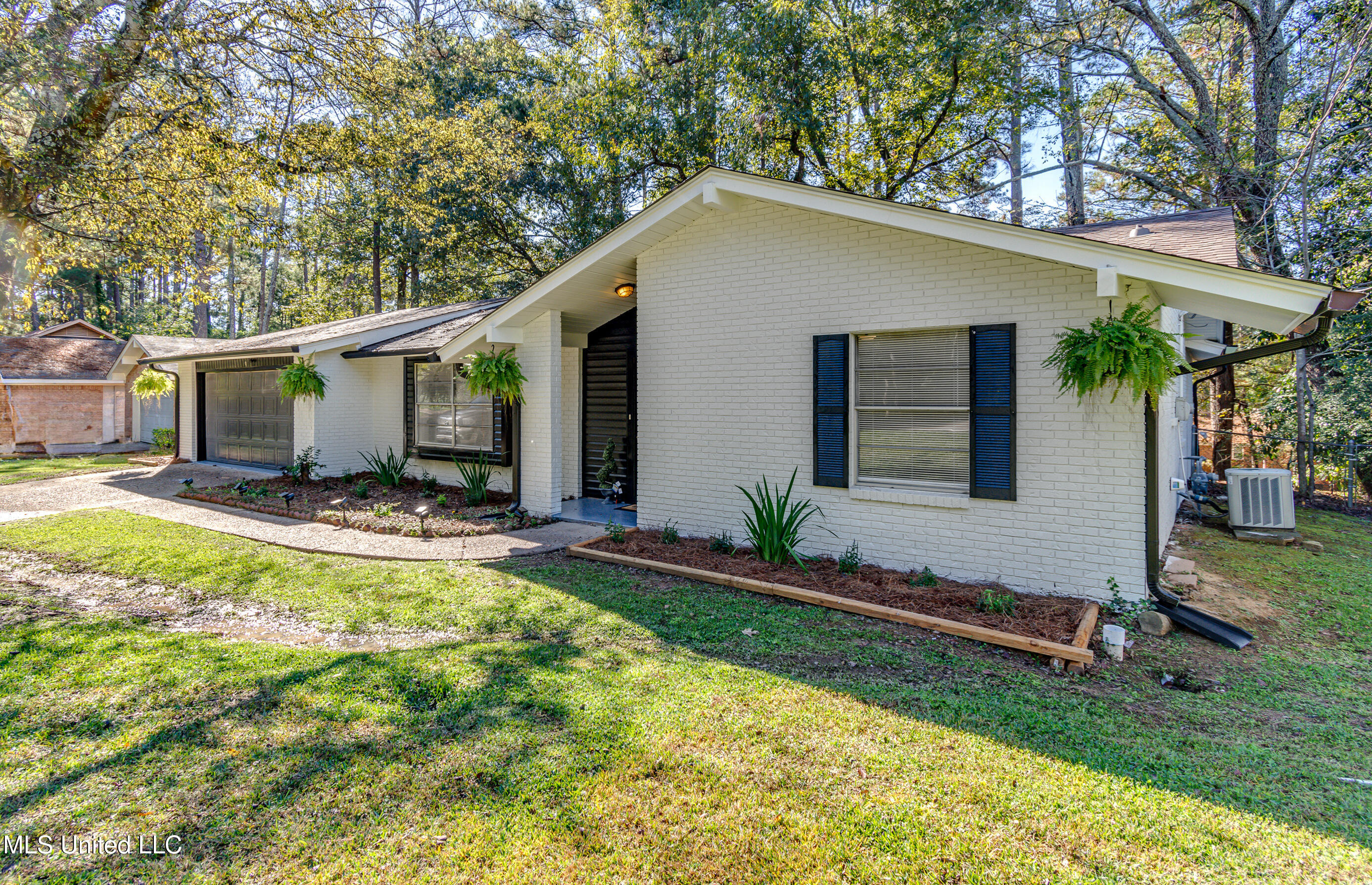 3409 Forest Hill Road Jackson, MS 39212 - Photo 2 of 53 3409 Forest Hill Rd-57