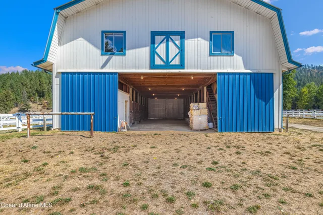 $1,325,000 | 17778 East Canary Creek Road, Cataldo, ID 83810