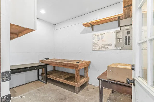 $1,325,000 | 17778 East Canary Creek Road, Cataldo, ID 83810