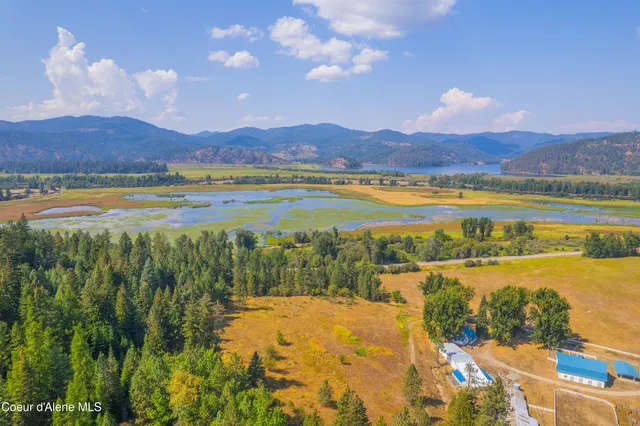 $1,325,000 | 17778 East Canary Creek Road, Cataldo, ID 83810