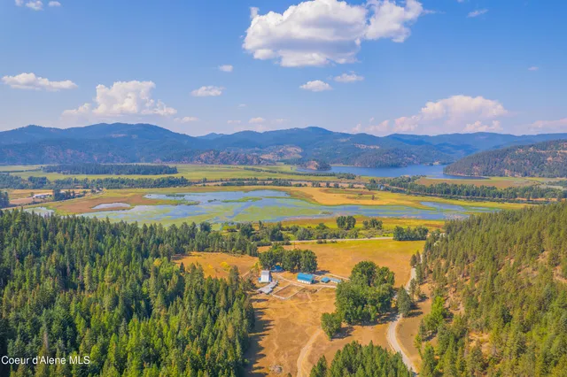 $1,325,000 | 17778 East Canary Creek Road, Cataldo, ID 83810